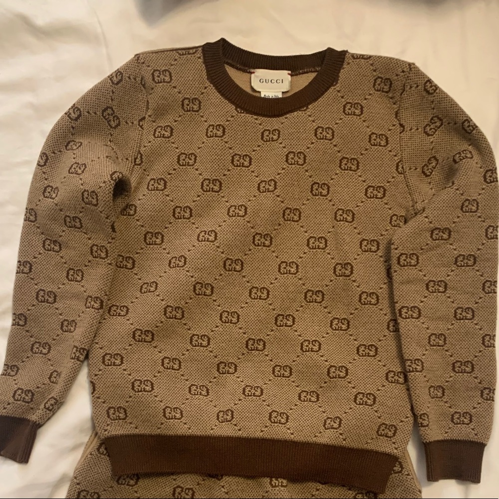 Gucci sweater out fit 2 pc